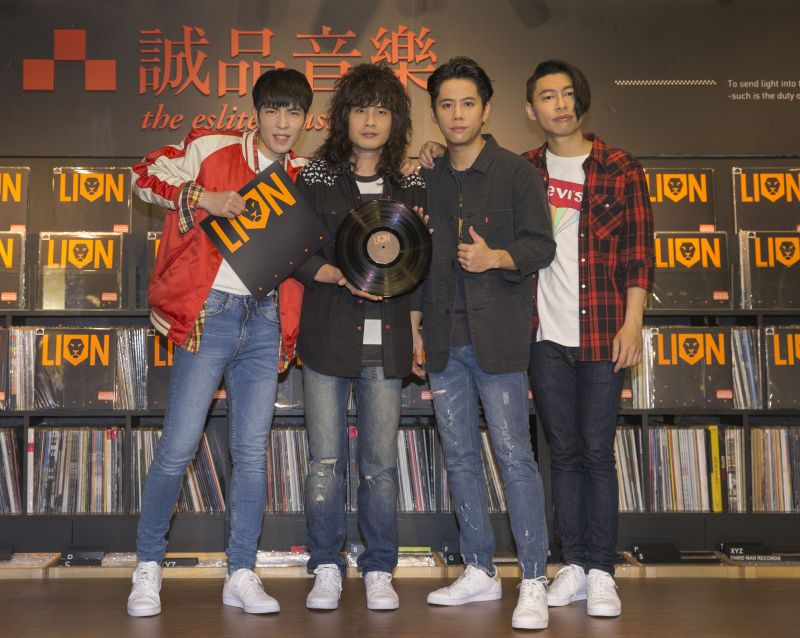 img1492529795.jpg