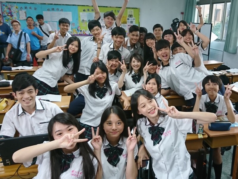 img1498569623.jpg