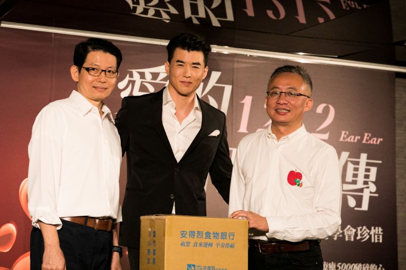 img1544866380.jpg