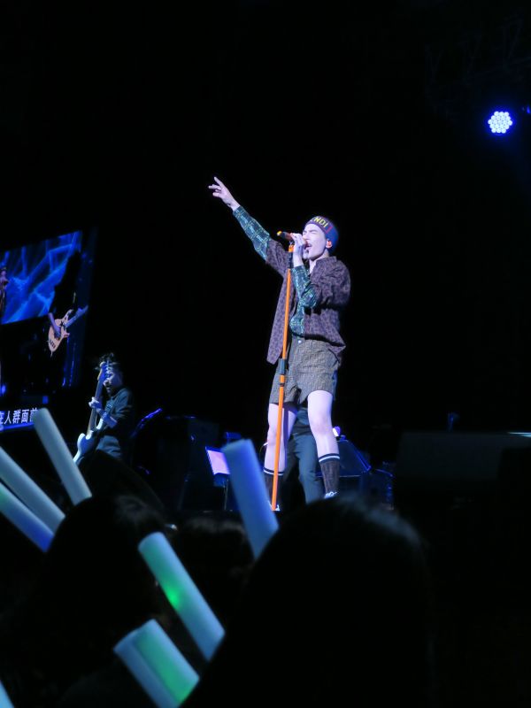 img1545752100.jpg