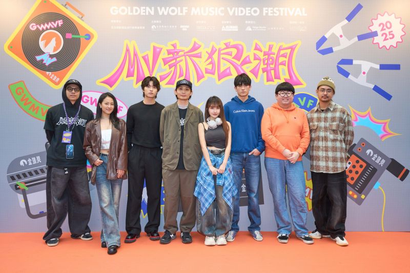img1744037390.jpg