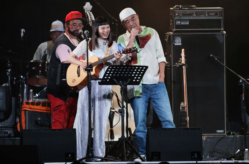 img1744551526.jpg