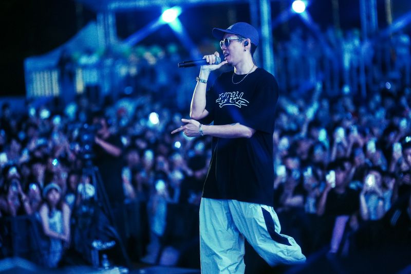 img1747565387.jpg