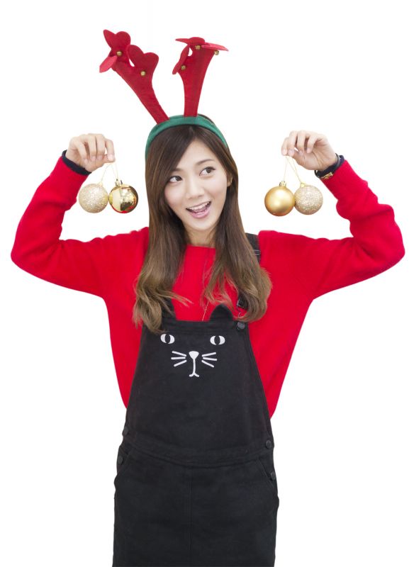 playmusic音乐网 - 蔡黄汝(豆花妹)贴图照片拍不完 圣诞树下抢礼物 错