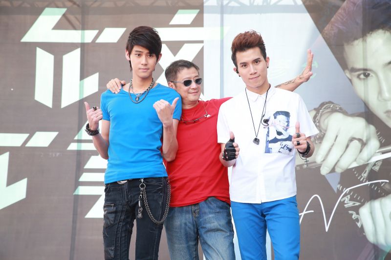 img1406562440.jpg
