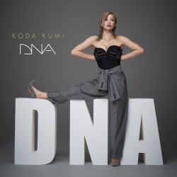 Playmusic音樂網 在多年後倖田來未依然能帶給聽眾不同的驚喜 Dna 呈現出歌手的多樣性以及曲風駕馭能力 忠實地將現在的倖田來未呈現給聽眾